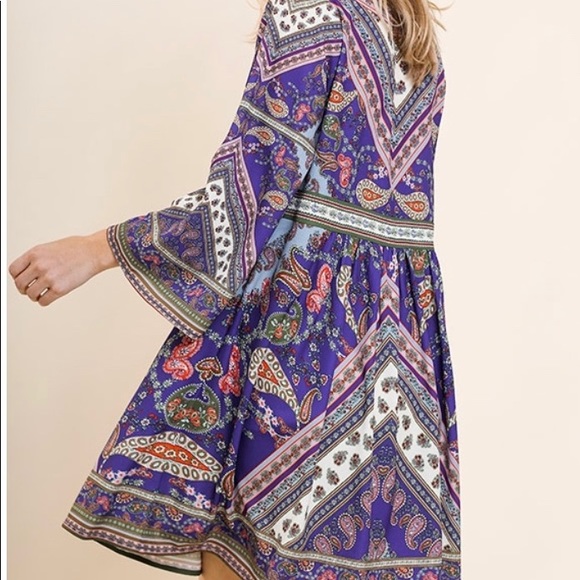 Umgee Plum Paisley V Neck Dress - Picture 4 of 4